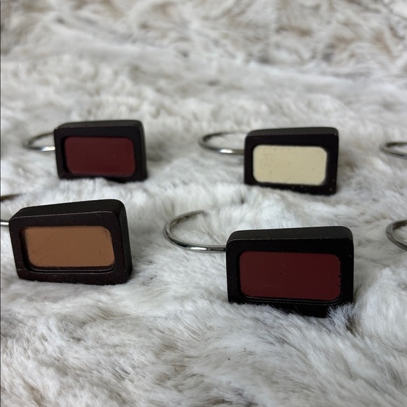Set of 11 Rectangular Shower Curtain Hooks. Brown, Cream, Tan & Burgundy - Picture 3 of 8